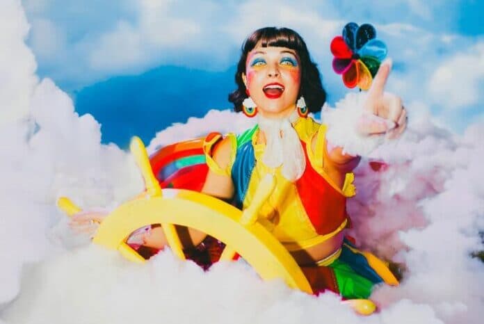 Gelli Haha se alucina en las nubes con "Klouds Will Carry Me to Sleep"